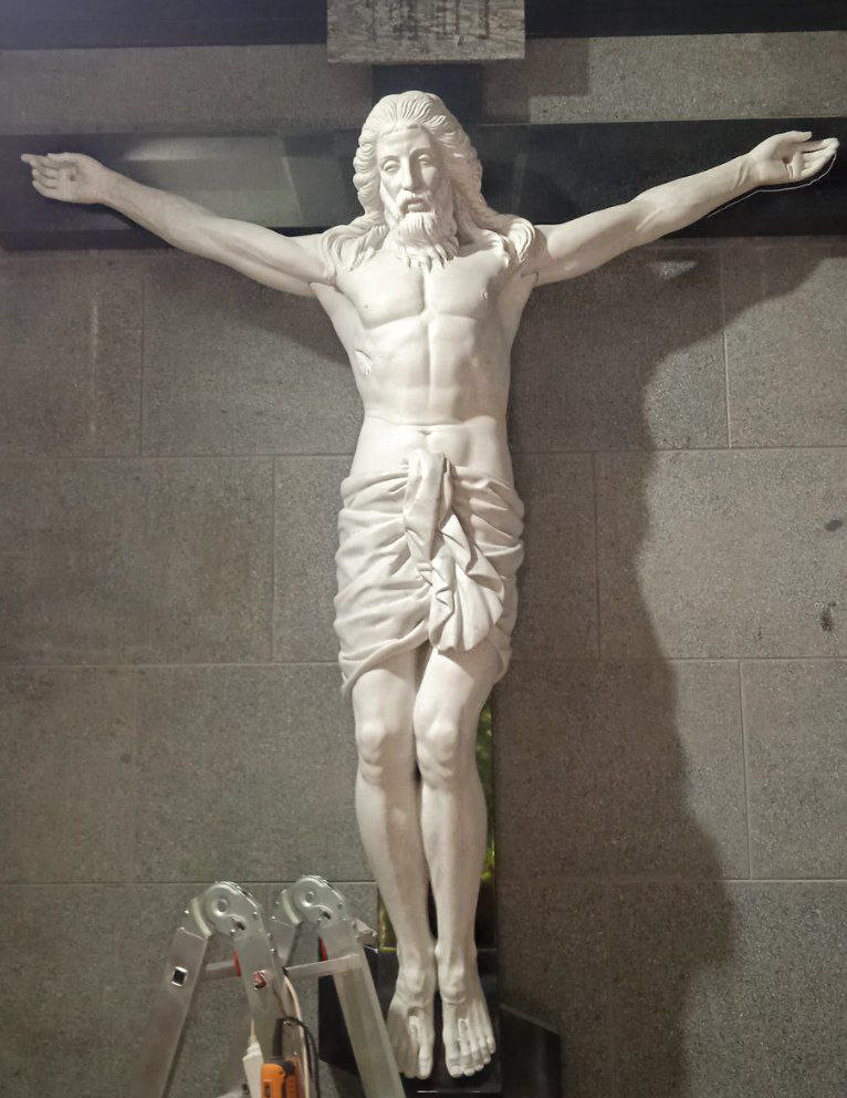 statue iisus